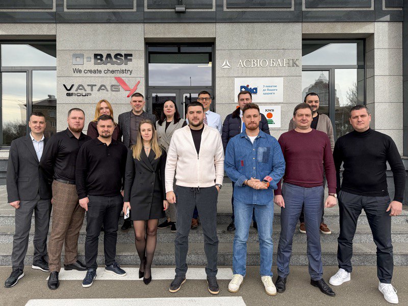 Обладателем спецпремии "Человек года-2024" за вклад в развитие цифровой трансформации стал Евгений Шулика